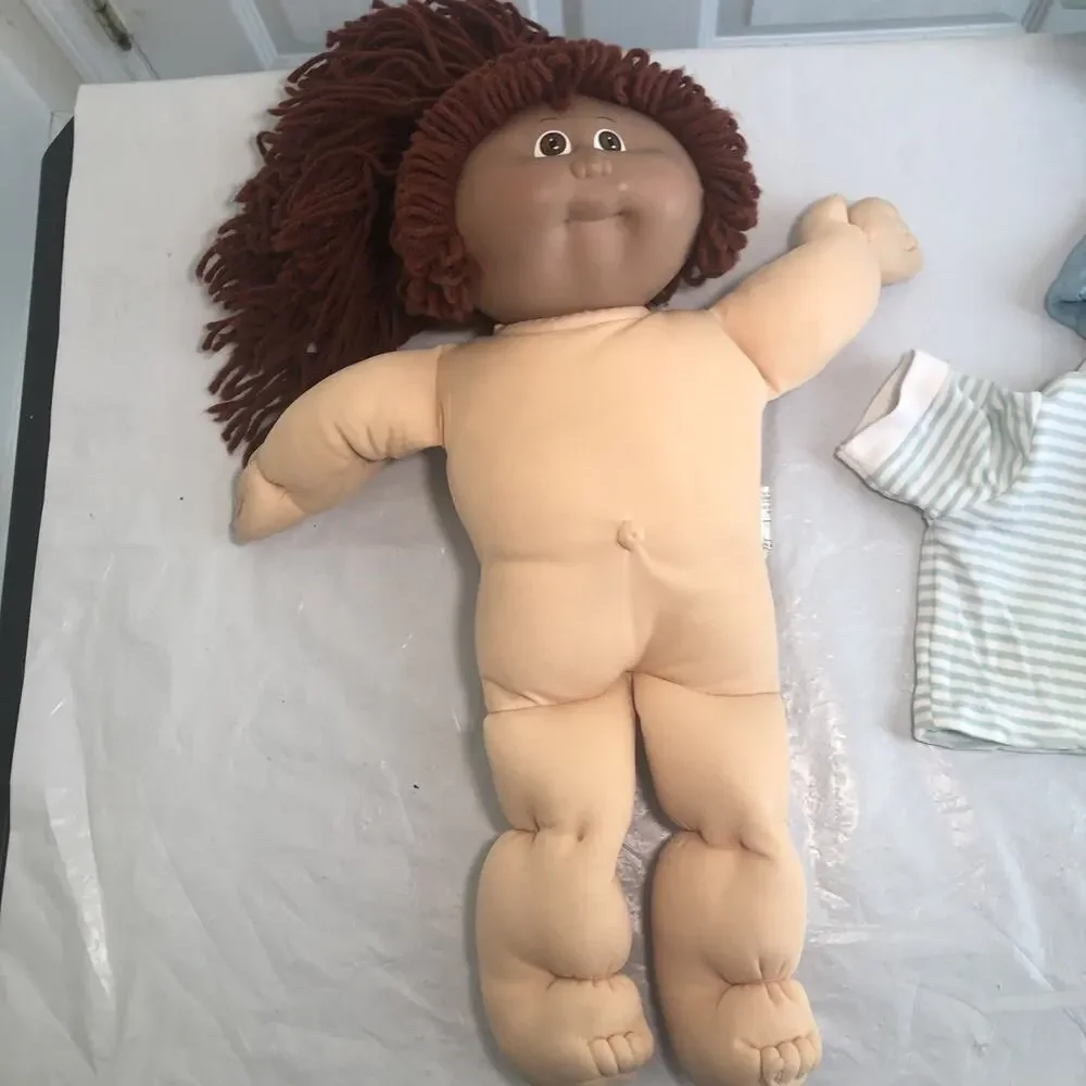 Vintage 1978 1982 Cabbage Patch Kids auburn hair and brown eyes dark skin retro
